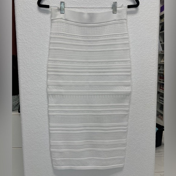 Aritzia Dresses & Skirts - Aritzia Bandage Bodycon Midi Skirt